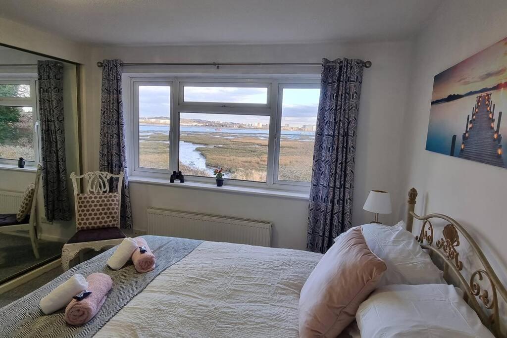 فيلا Waterfront - Holes Bay, Poole, Dorset المظهر الخارجي الصورة