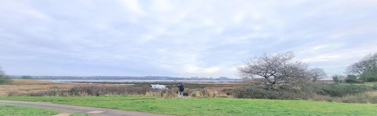فيلا Waterfront - Holes Bay, Poole, Dorset المظهر الخارجي الصورة